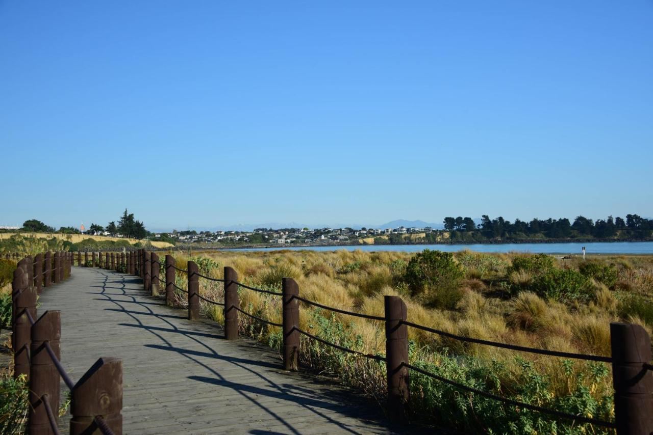 The Sanctuary Beach Side And Spa Bed & Breakfast Timaru Exterior foto