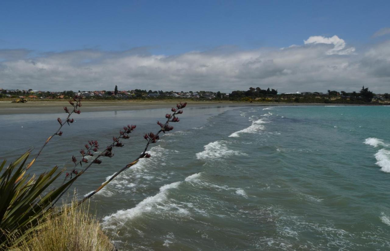 The Sanctuary Beach Side And Spa Bed & Breakfast Timaru Exterior foto