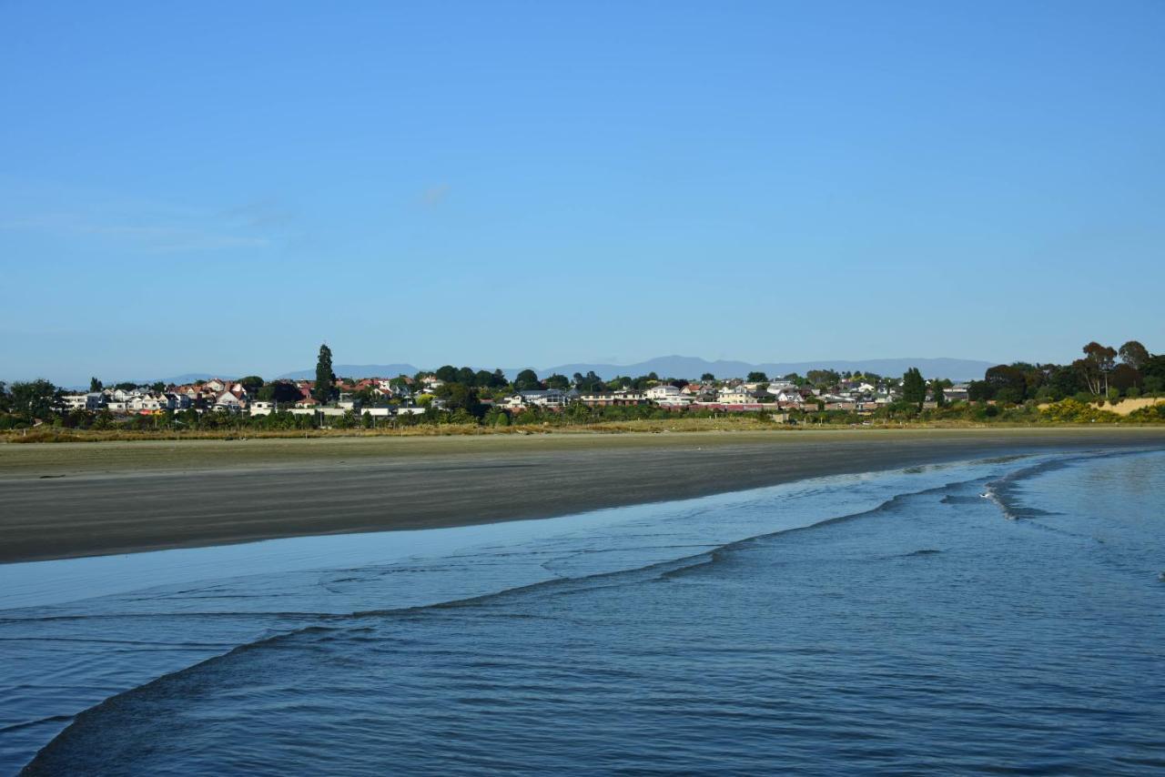 The Sanctuary Beach Side And Spa Bed & Breakfast Timaru Exterior foto