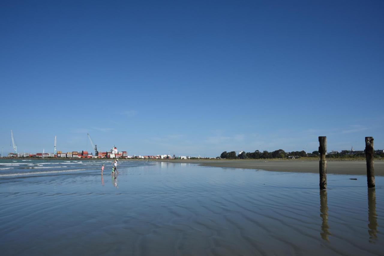 The Sanctuary Beach Side And Spa Bed & Breakfast Timaru Exterior foto