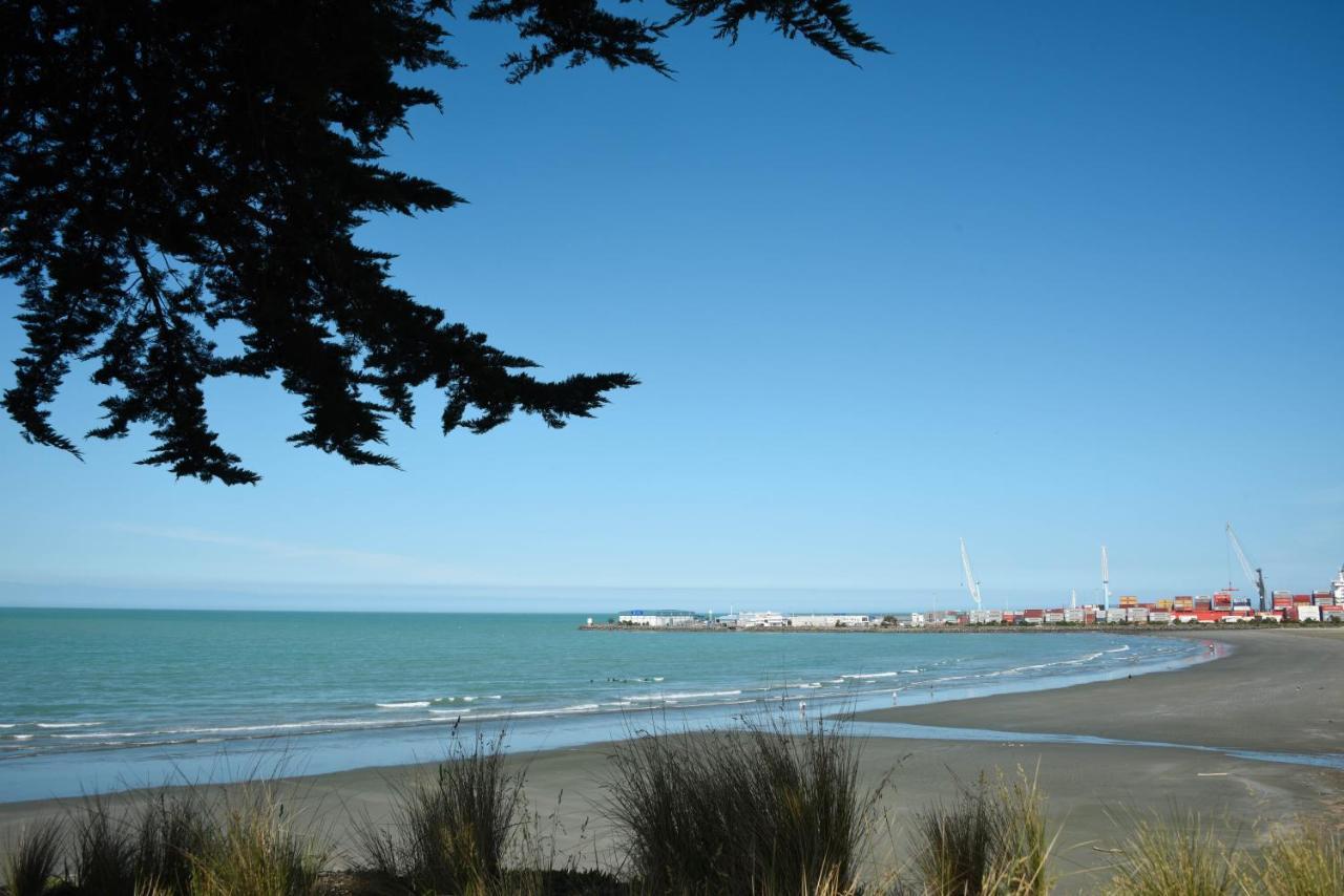 The Sanctuary Beach Side And Spa Bed & Breakfast Timaru Exterior foto